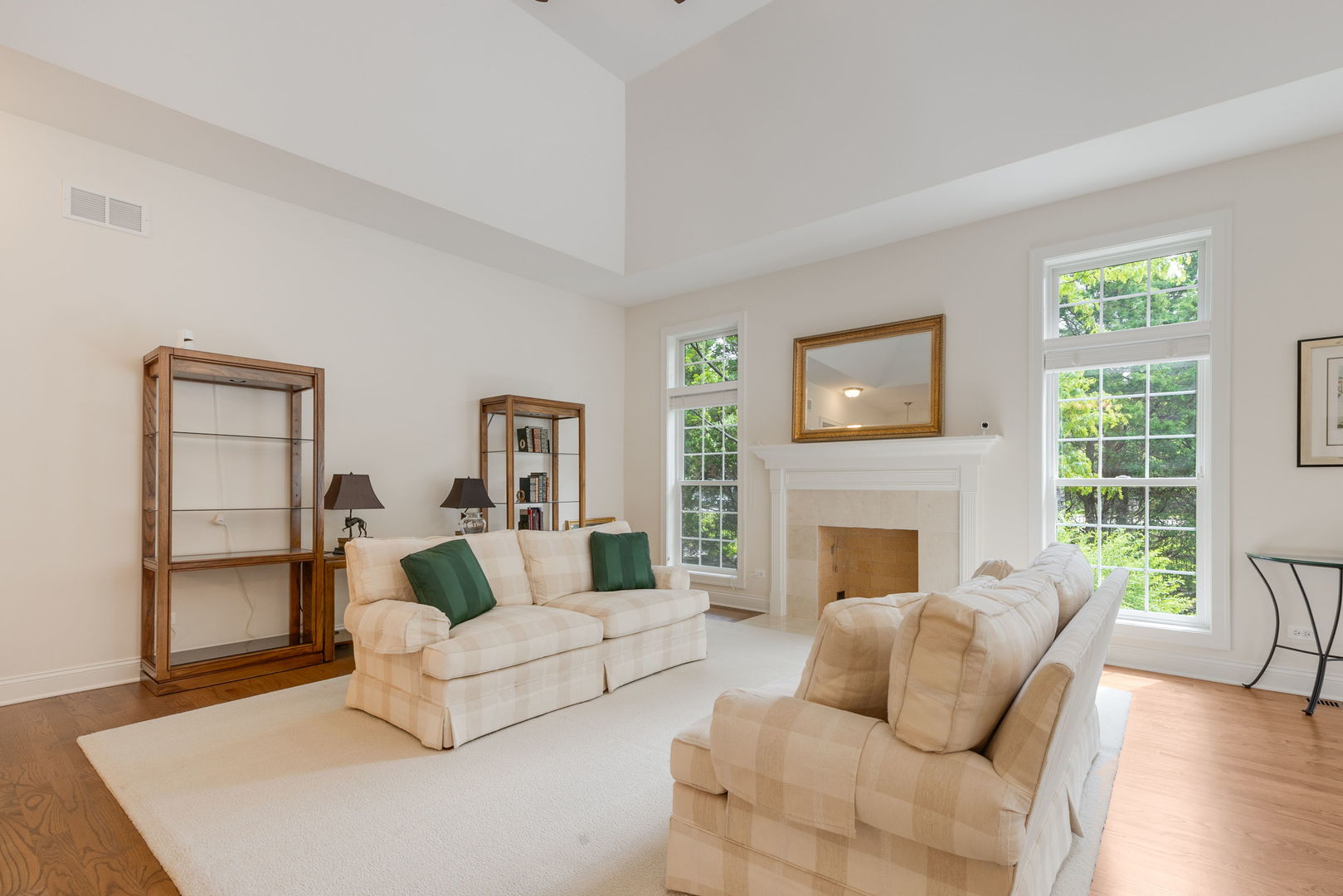 905 Hickory Drive, Western Springs, IL 60558