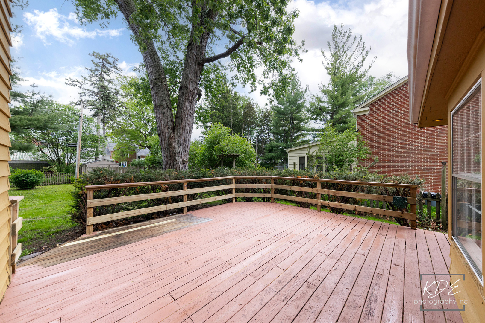 210 S Gladstone Avenue, Aurora, IL 60506