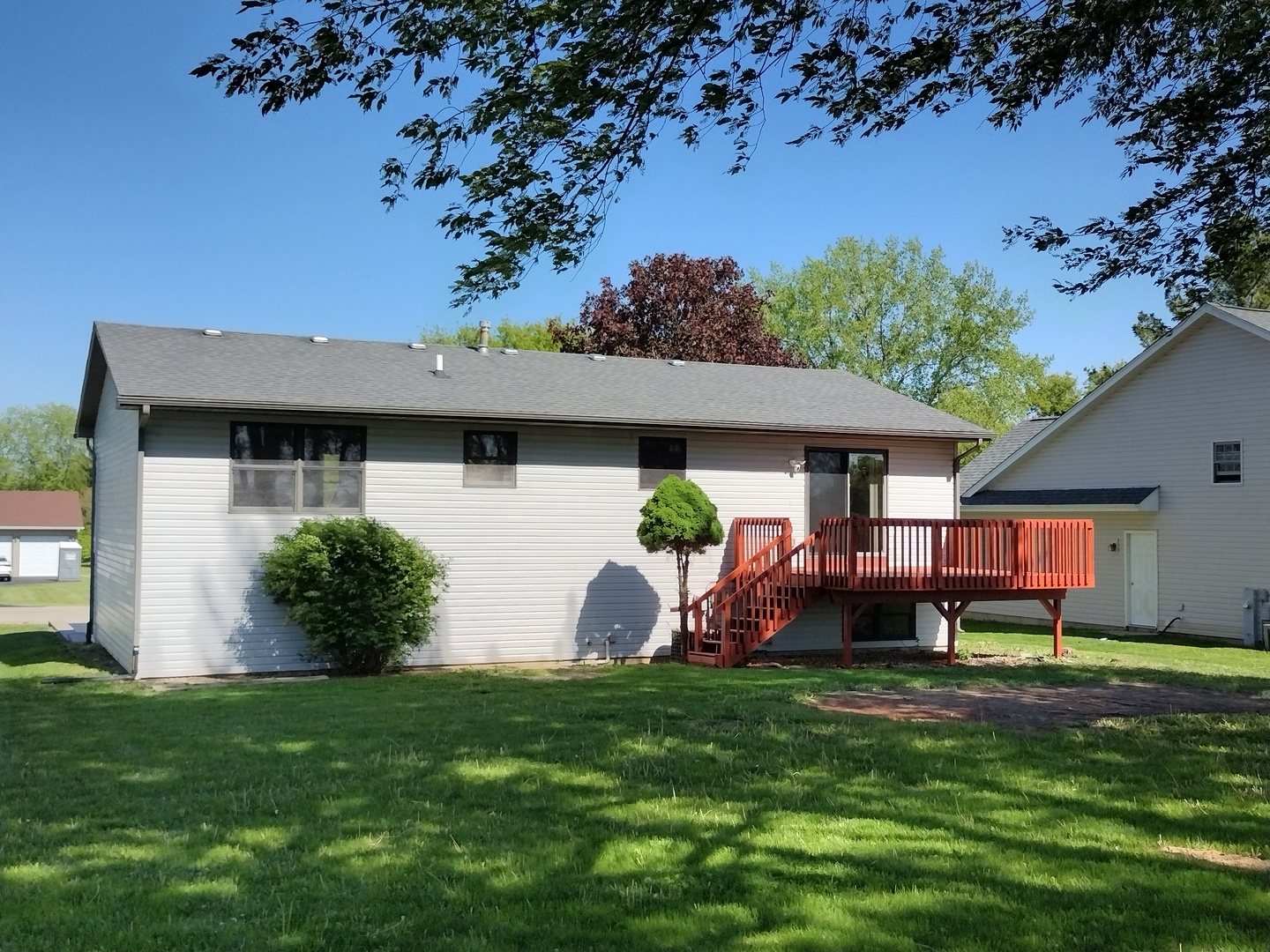 154 Columbia Street, Poplar Grove, IL 61065