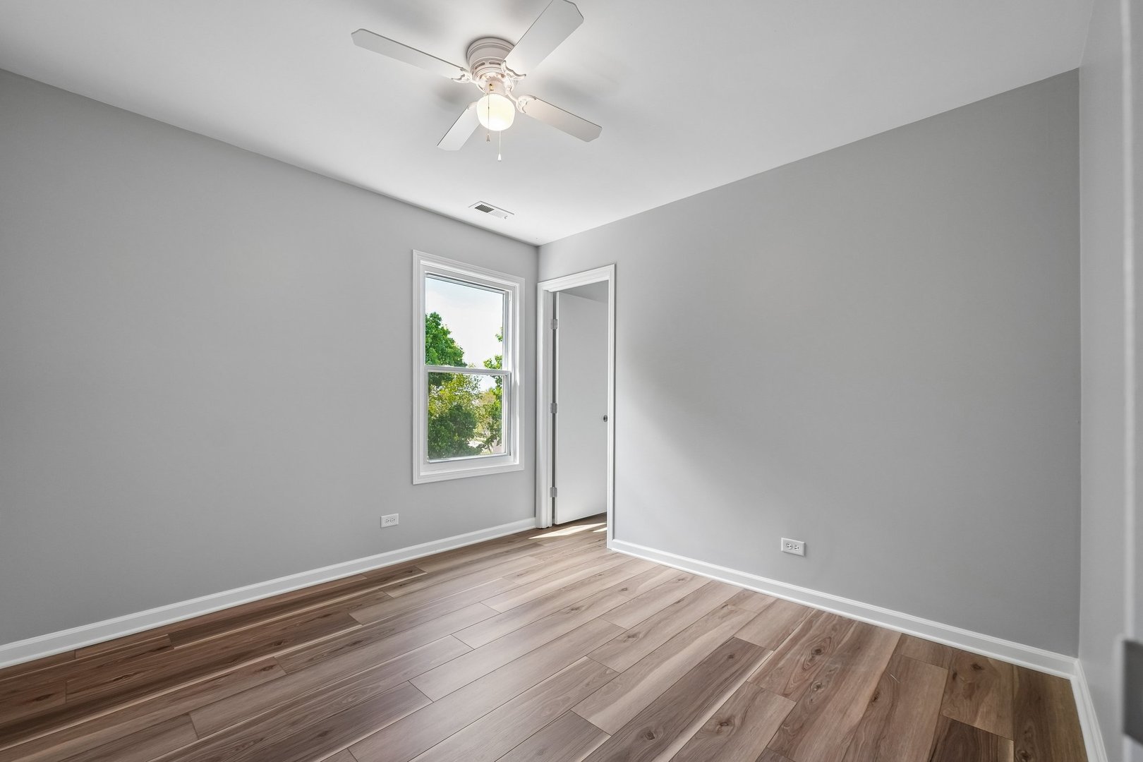 501 Bloomfield Drive, Bolingbrook, IL 60440