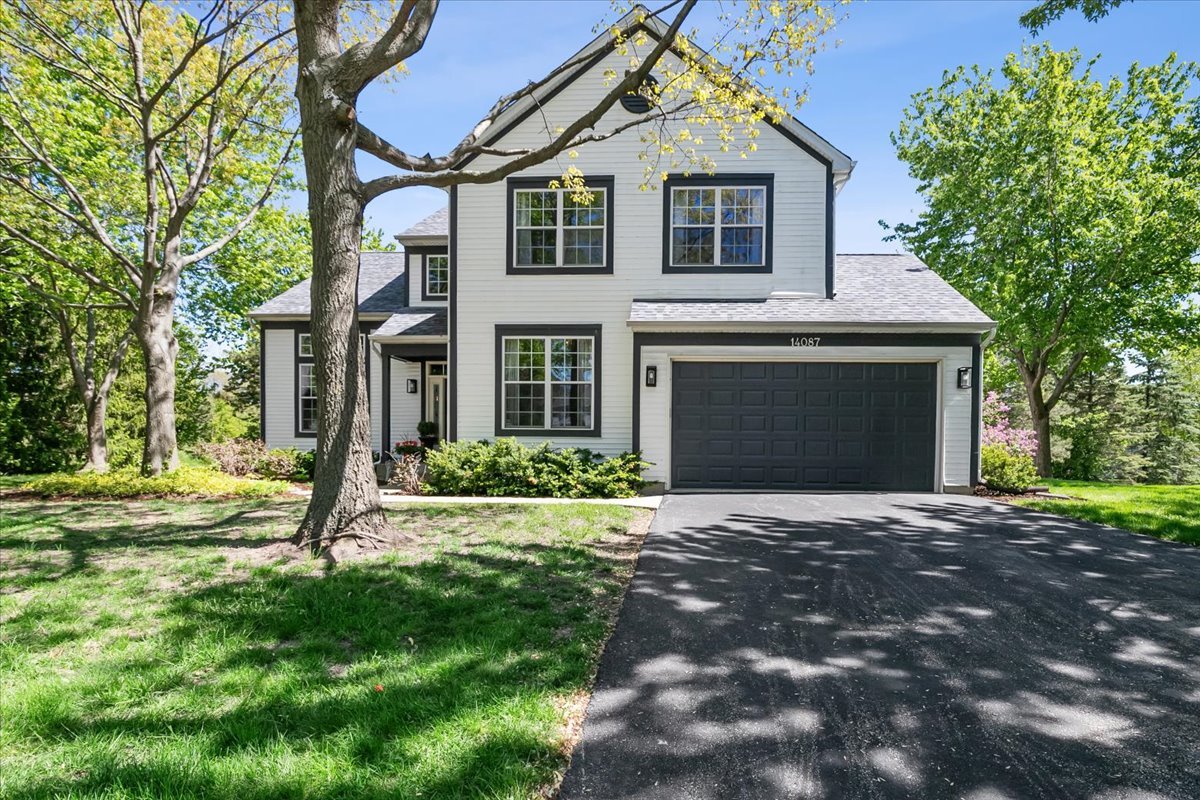 14087 Glenwood Court, Libertyville, IL 60048