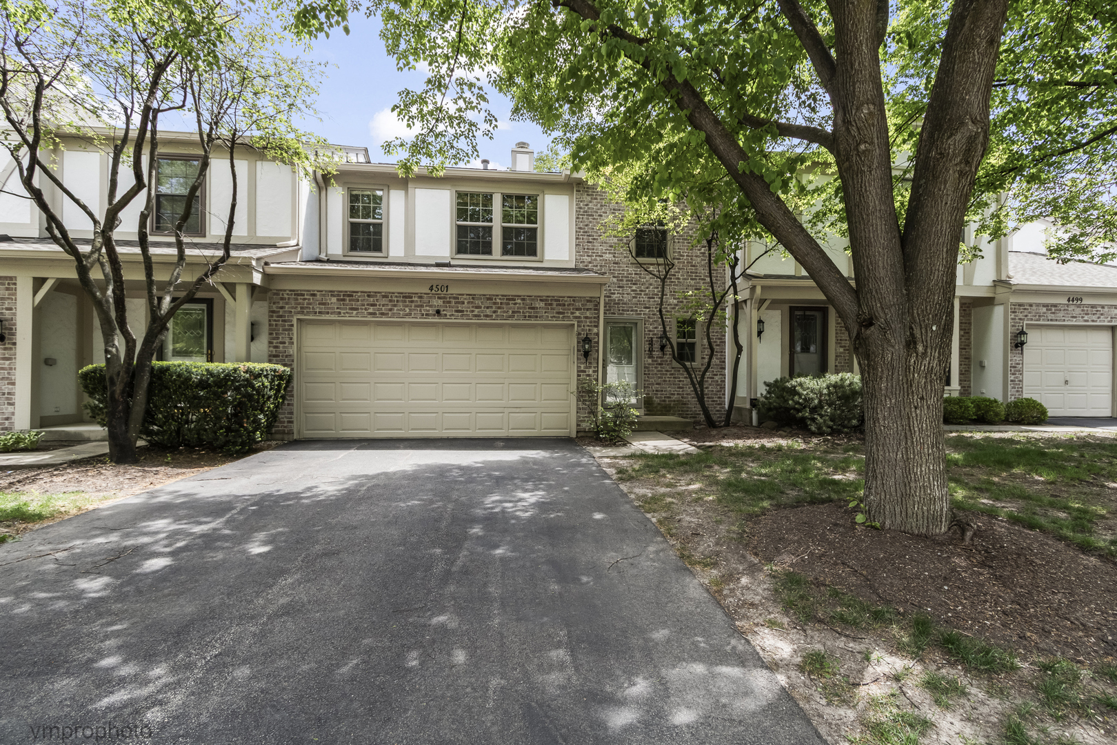 4501 OPAL Drive, Hoffman Estates, IL 60192