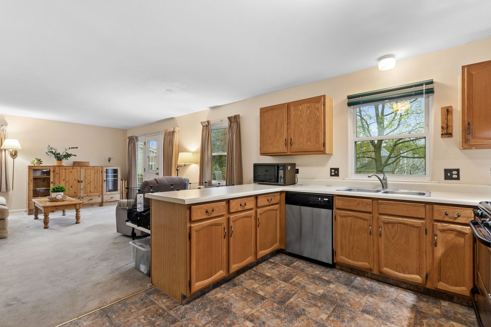 1010 Pembridge Road, Lake Zurich, IL 60047