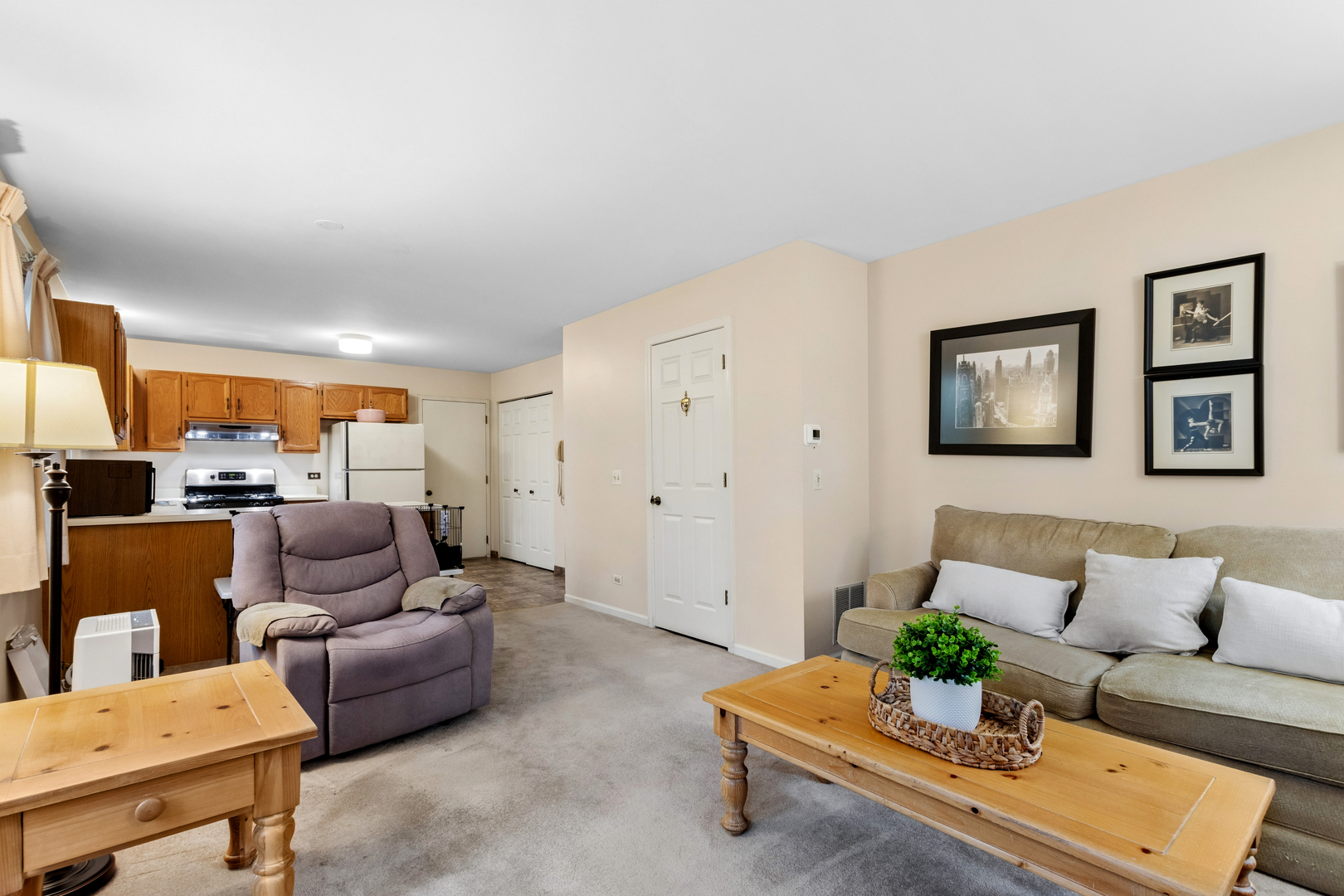 1010 Pembridge Road, Lake Zurich, IL 60047