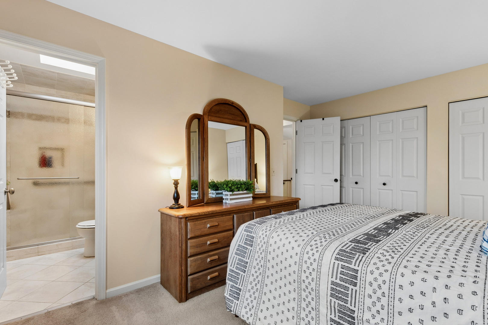 1010 Pembridge Road, Lake Zurich, IL 60047