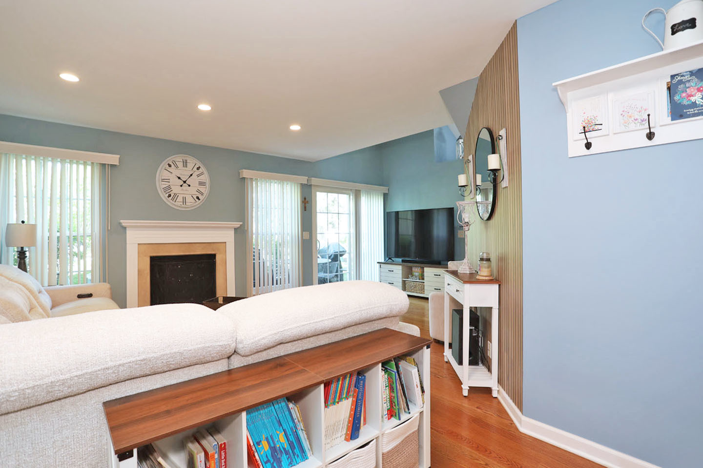 1259 Old Mill Lane, Elk Grove Village, IL 60007