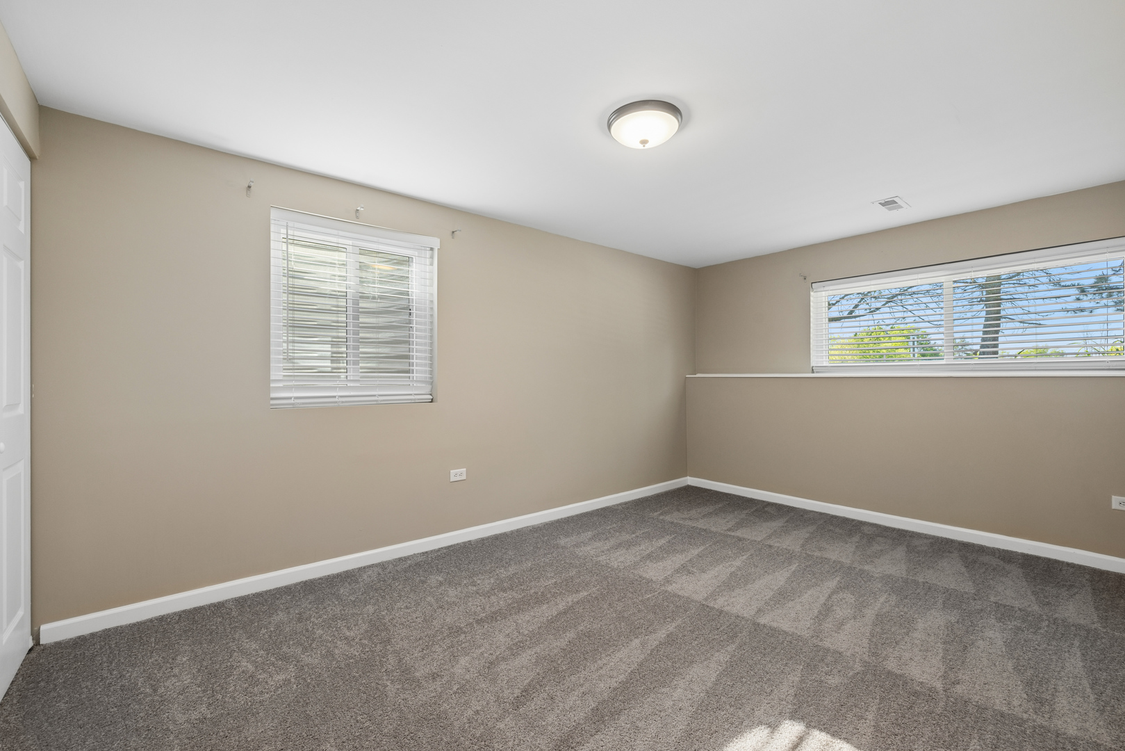 1820 Broadsmore Drive, Algonquin, IL 60102