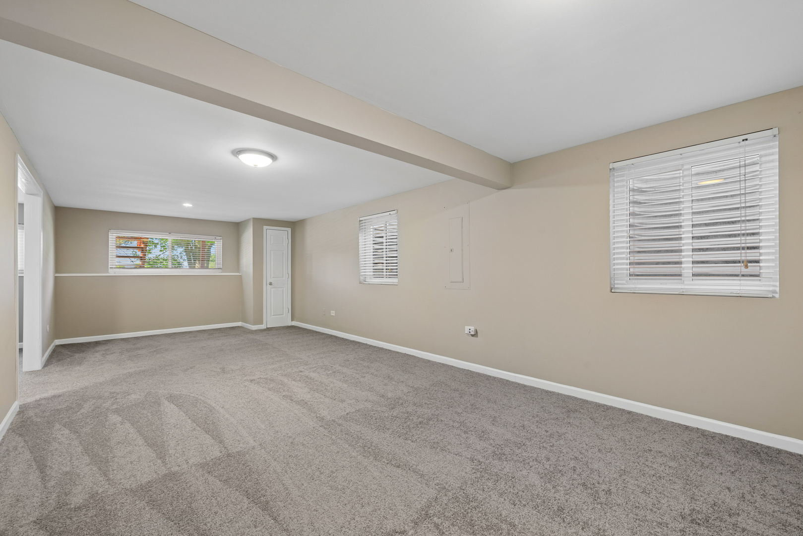 1820 Broadsmore Drive, Algonquin, IL 60102