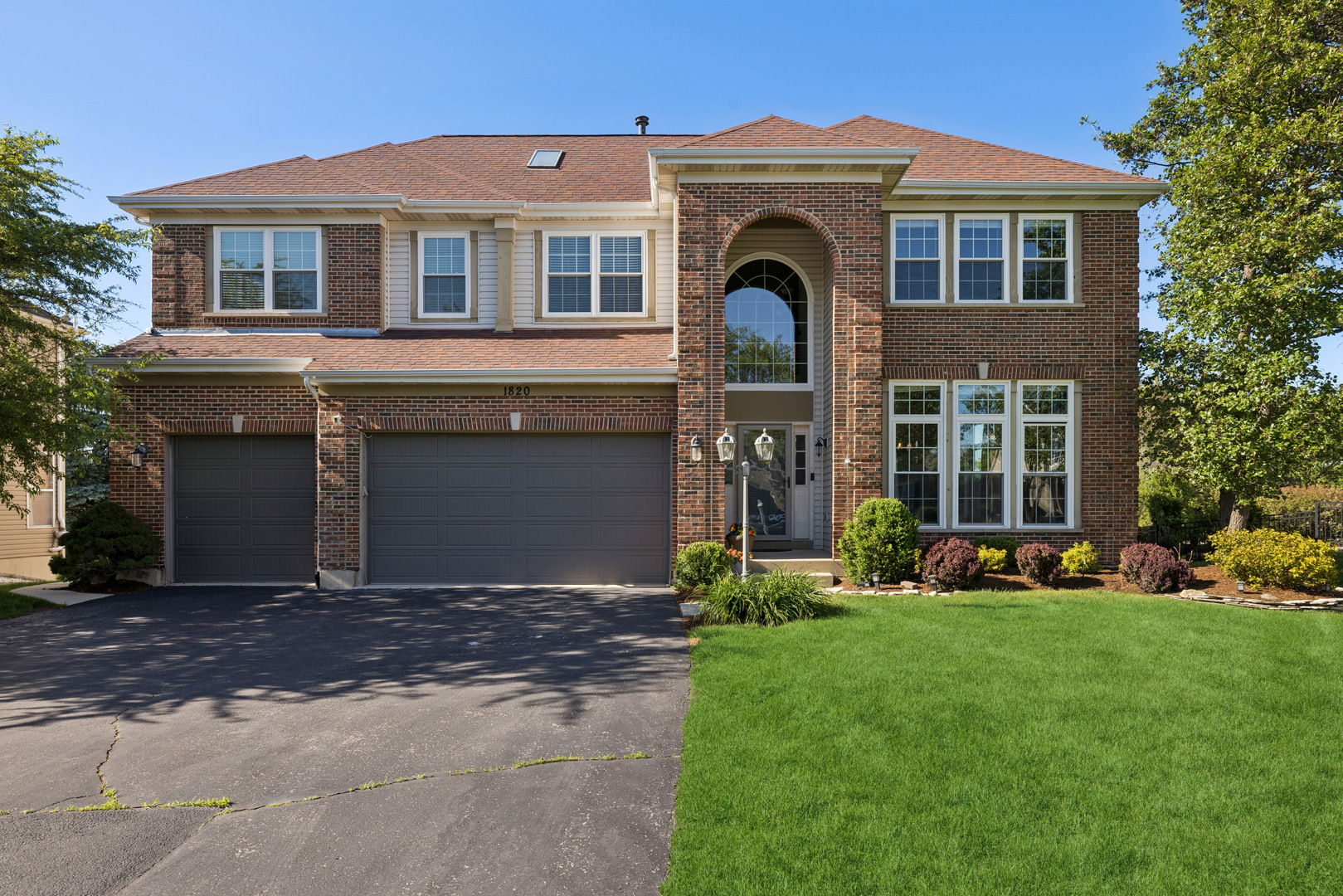 1820 Broadsmore Drive, Algonquin, IL 60102