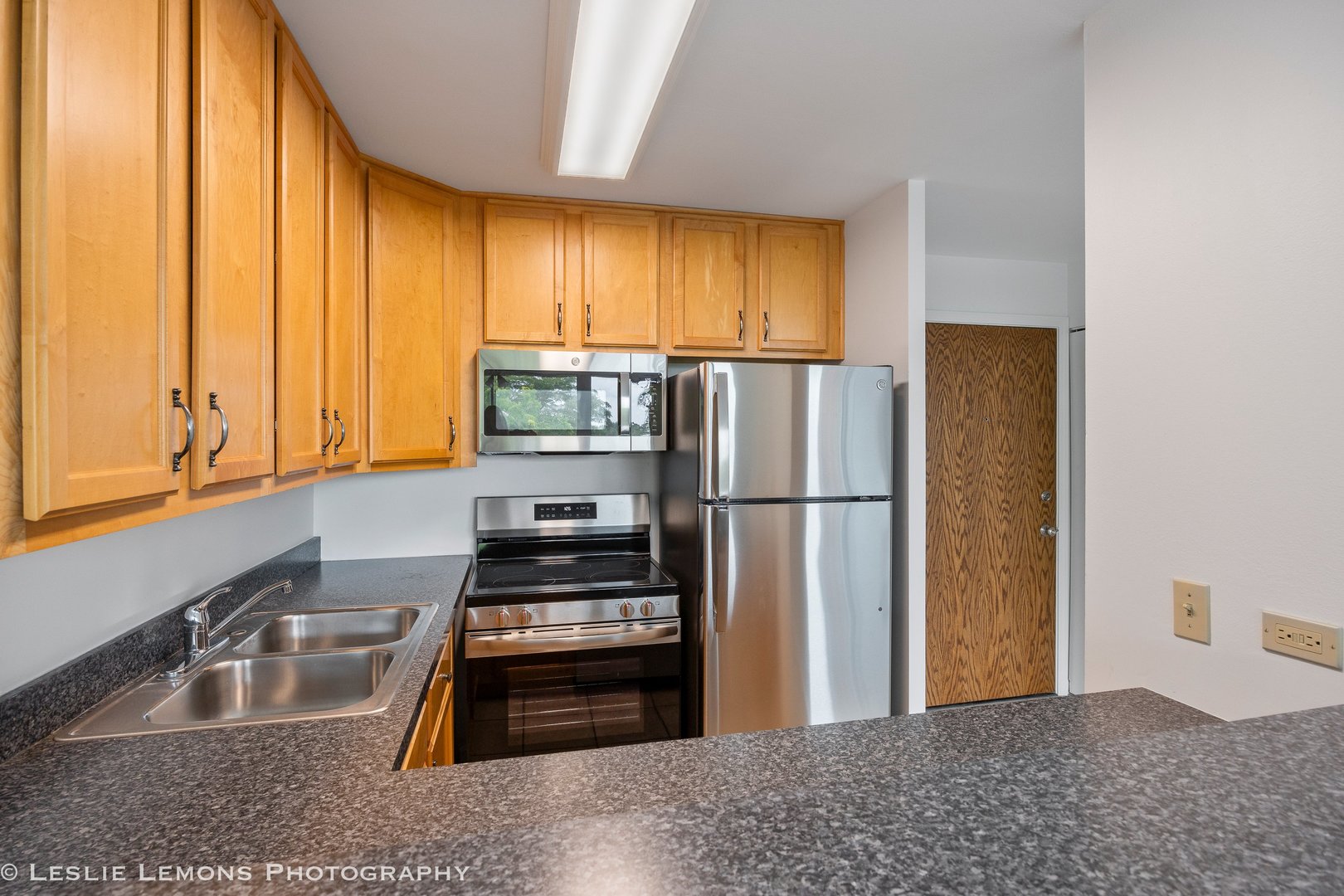 5950 Oakwood Drive #6F, Lisle, IL 60532