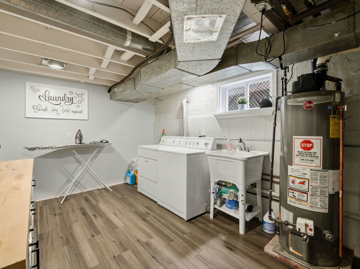 3708 N Pacific Avenue, Chicago, IL 60634