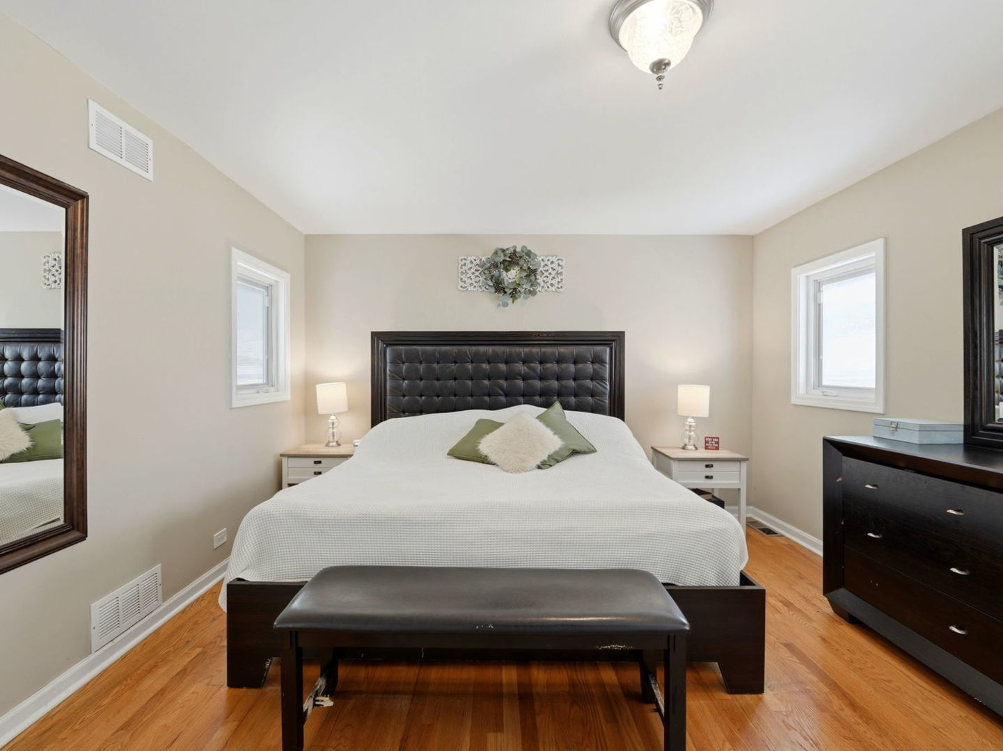 3708 N Pacific Avenue, Chicago, IL 60634
