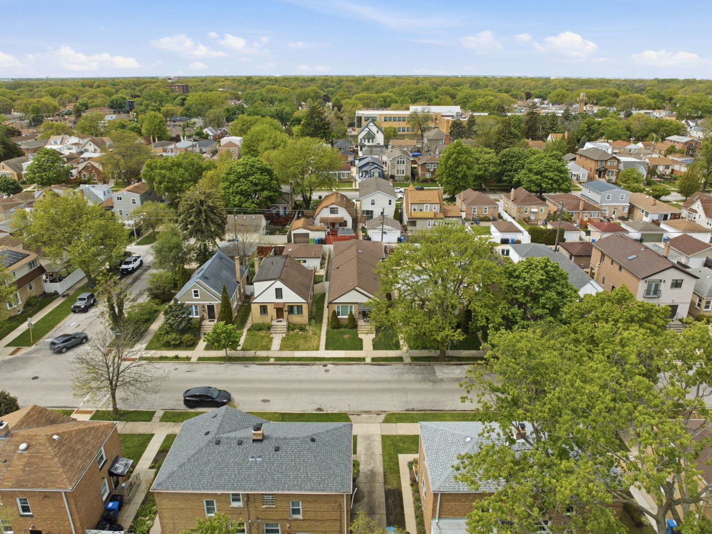 3708 N Pacific Avenue, Chicago, IL 60634