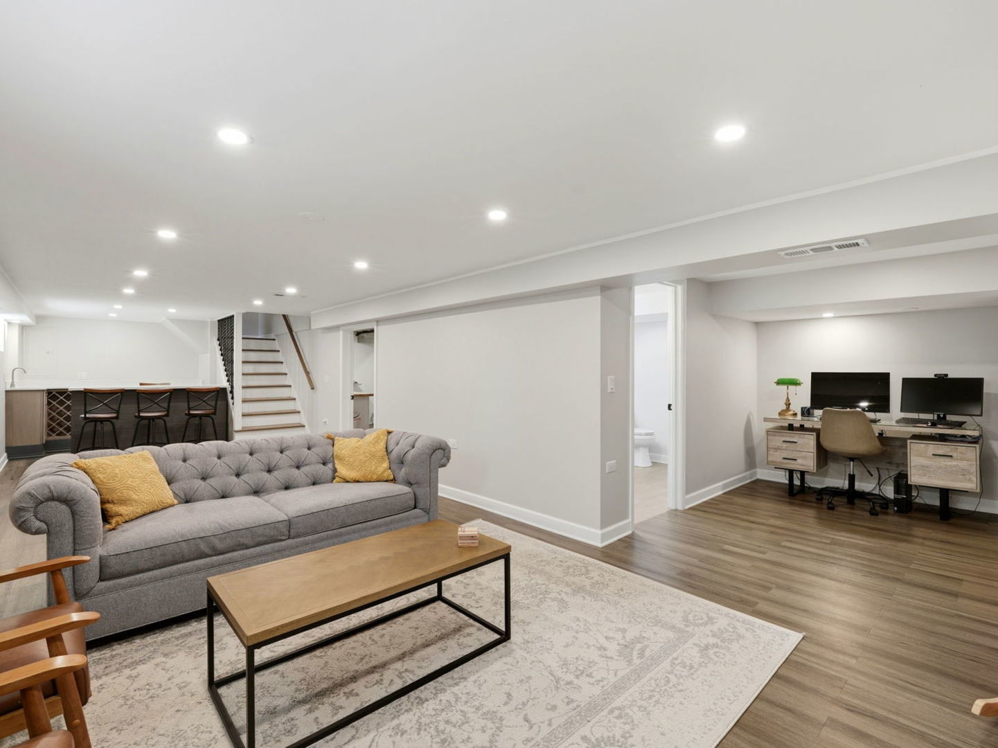 3708 N Pacific Avenue, Chicago, IL 60634