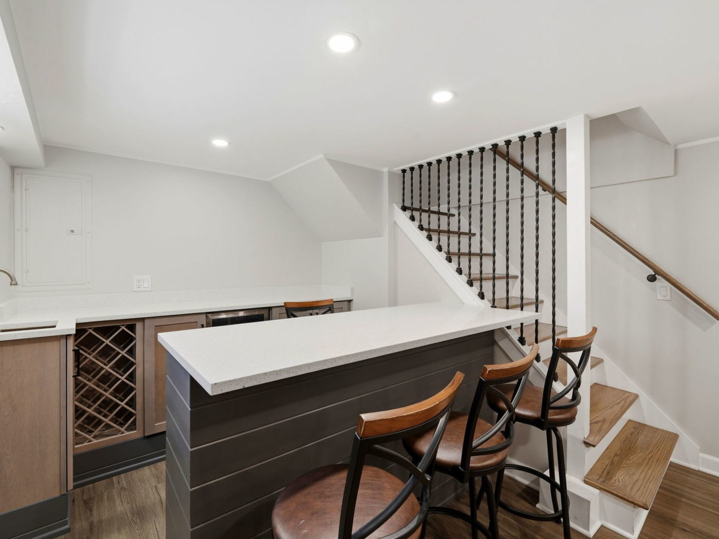 3708 N Pacific Avenue, Chicago, IL 60634