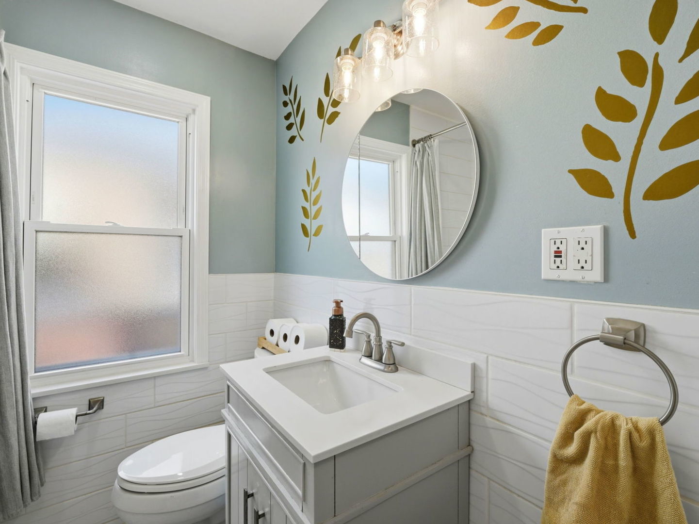 3708 N Pacific Avenue, Chicago, IL 60634