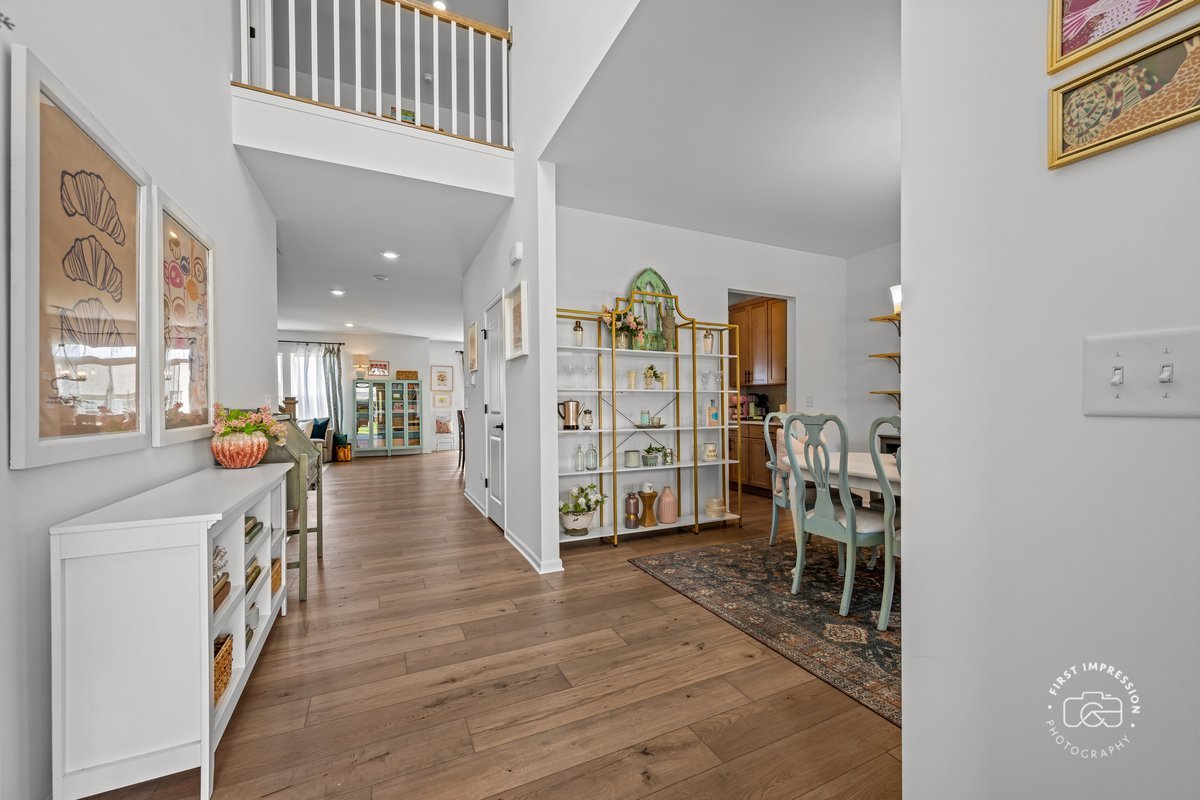 115 Piper Glen Avenue, Oswego, IL 60543