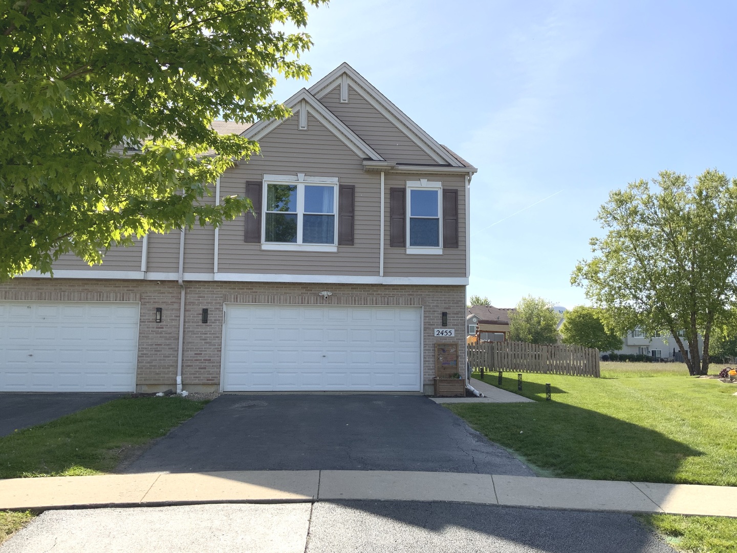 2455 Timber Springs Drive, Joliet, IL 60432