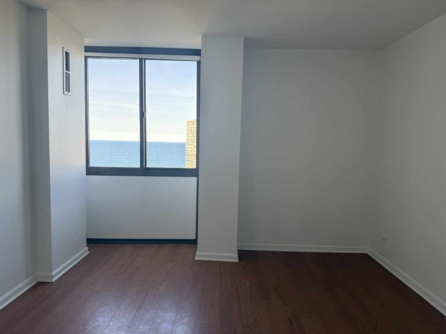 4850 S Lake Park Avenue #2111, Chicago, IL 60615