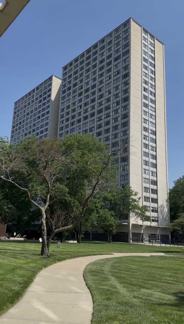 4850 S Lake Park Avenue #2111, Chicago, IL 60615