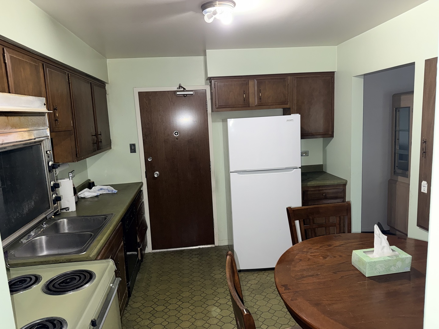 700 N Bruce Lane #211, Glenwood, IL 60425