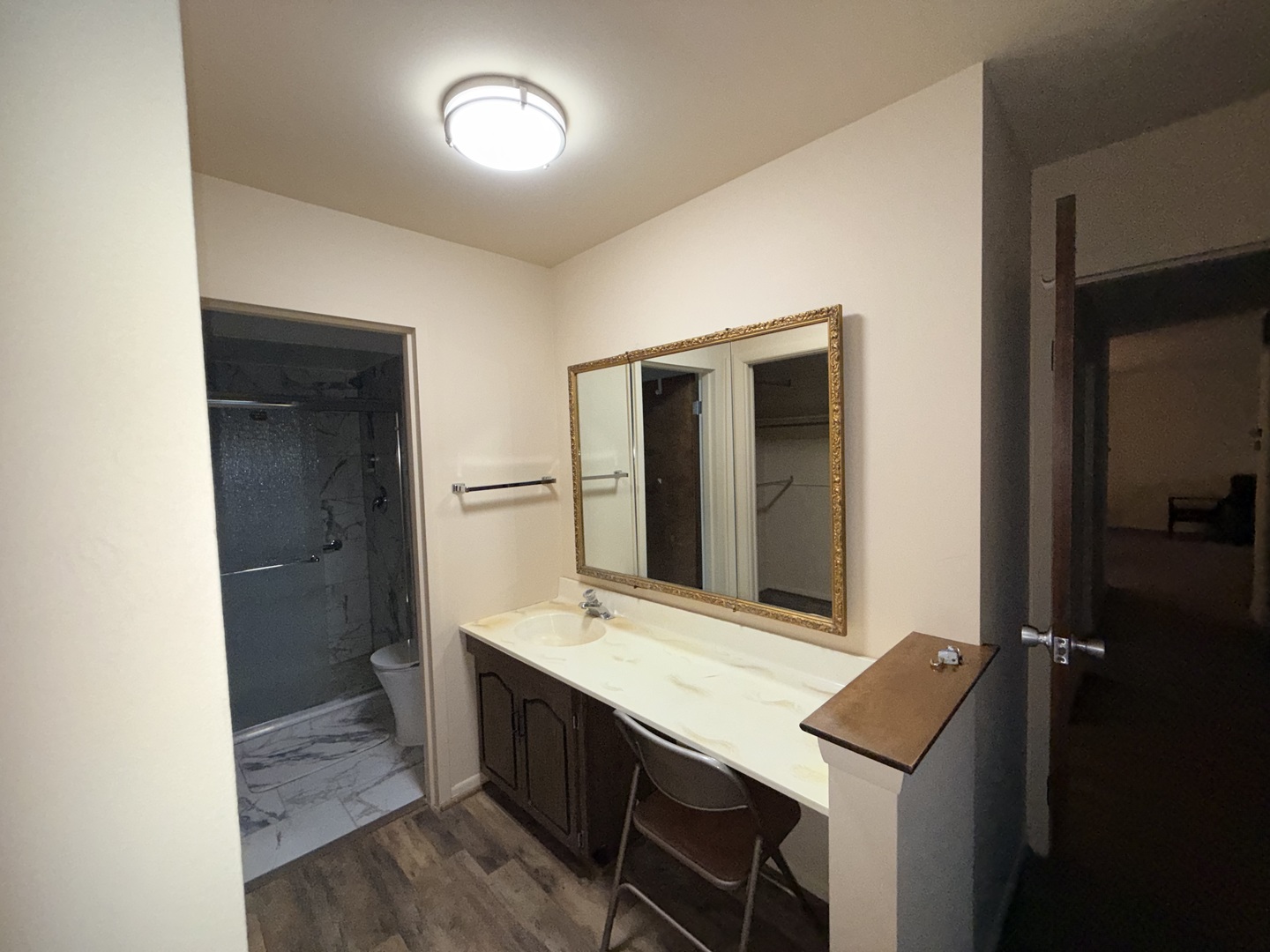 700 N Bruce Lane #211, Glenwood, IL 60425