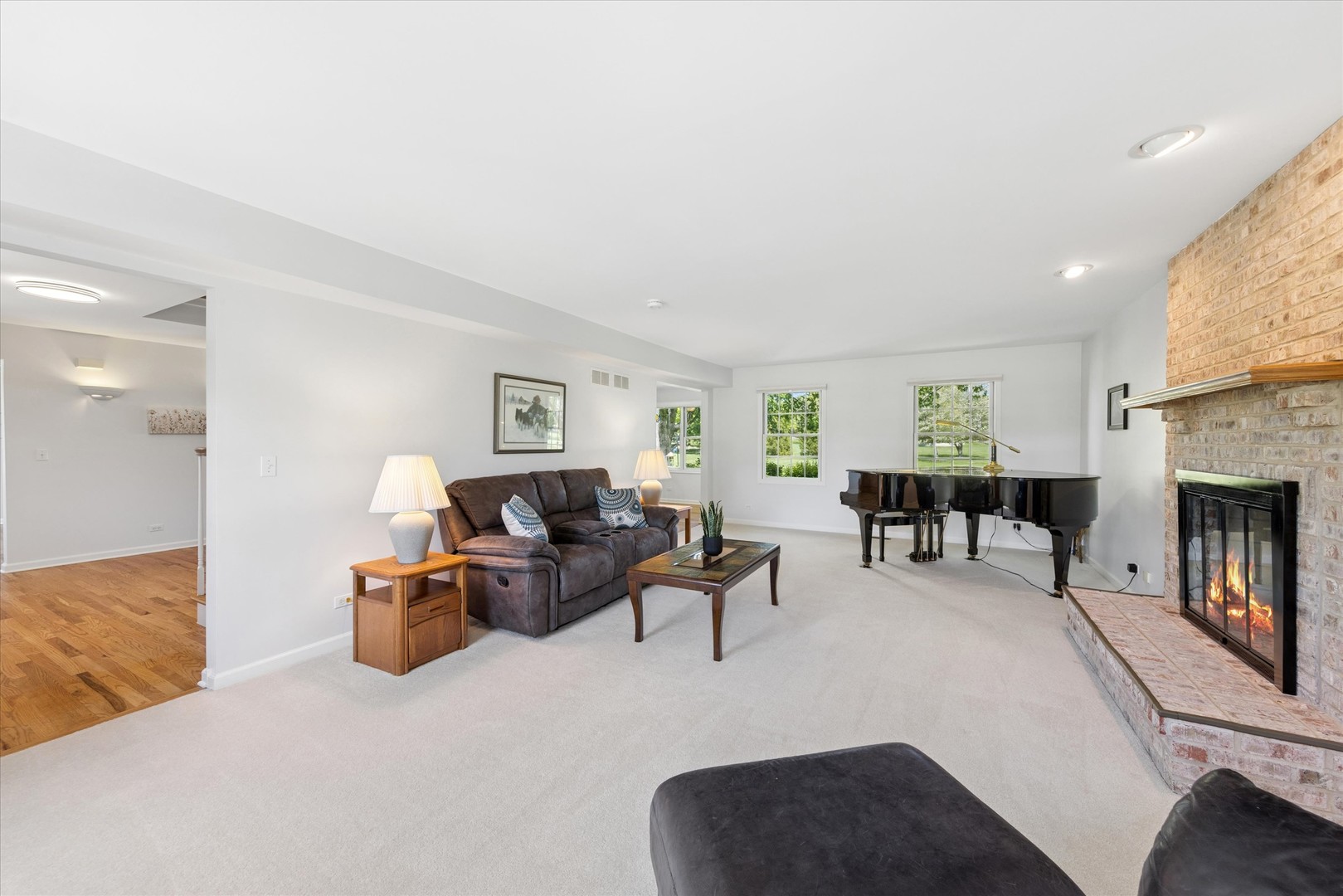 36W793 Red Gate Court, St. Charles, IL 60175