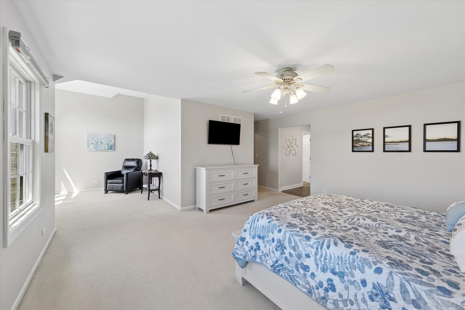36W793 Red Gate Court, St. Charles, IL 60175