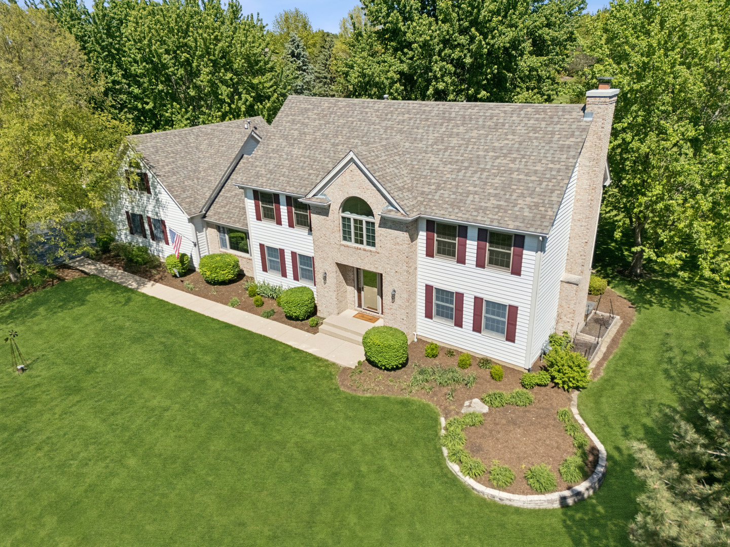 36W793 Red Gate Court, St. Charles, IL 60175