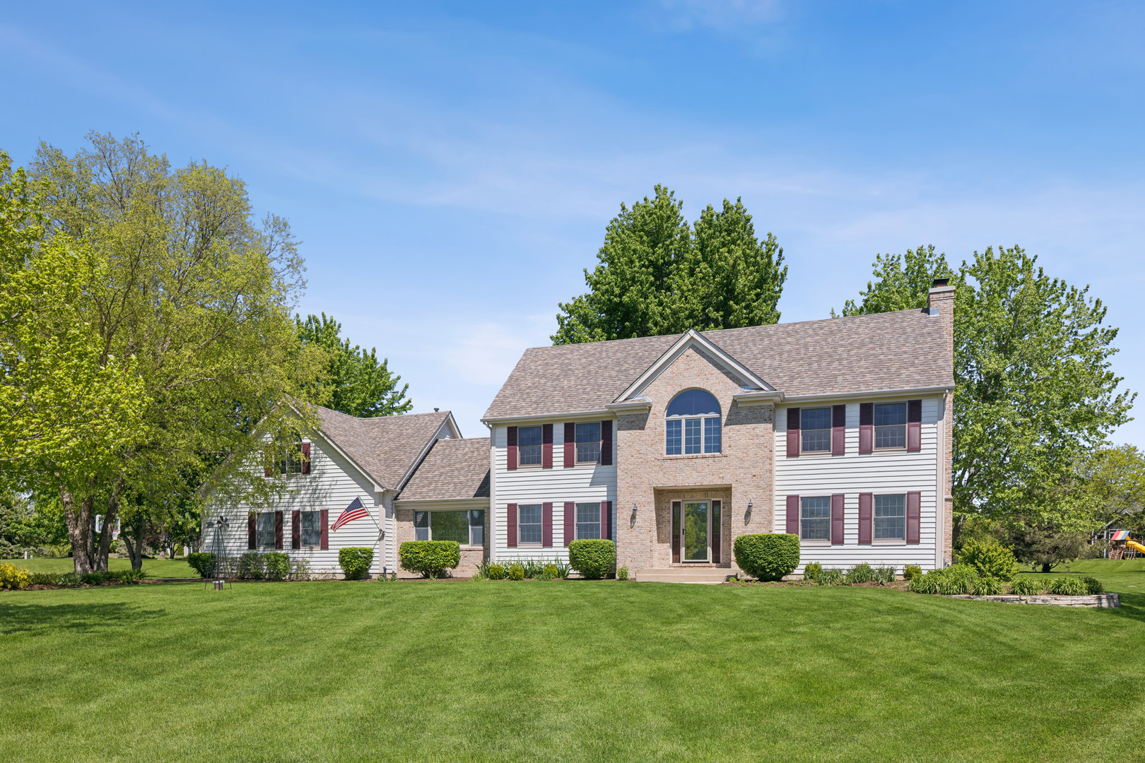 36W793 Red Gate Court, St. Charles, IL 60175