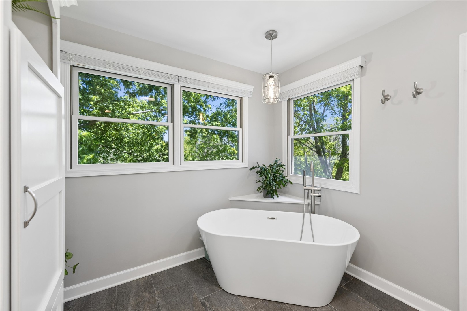 36W793 Red Gate Court, St. Charles, IL 60175