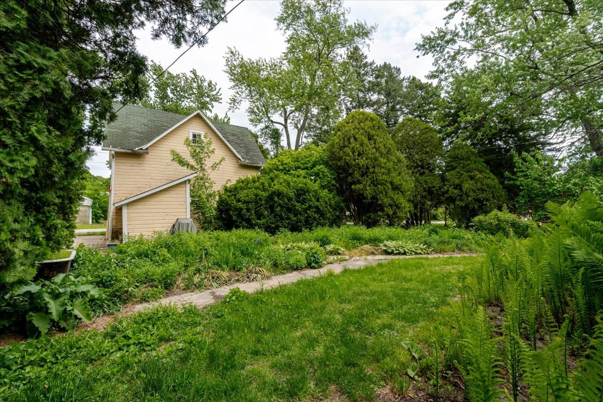 425 Mason Street, Chenoa, IL 61726