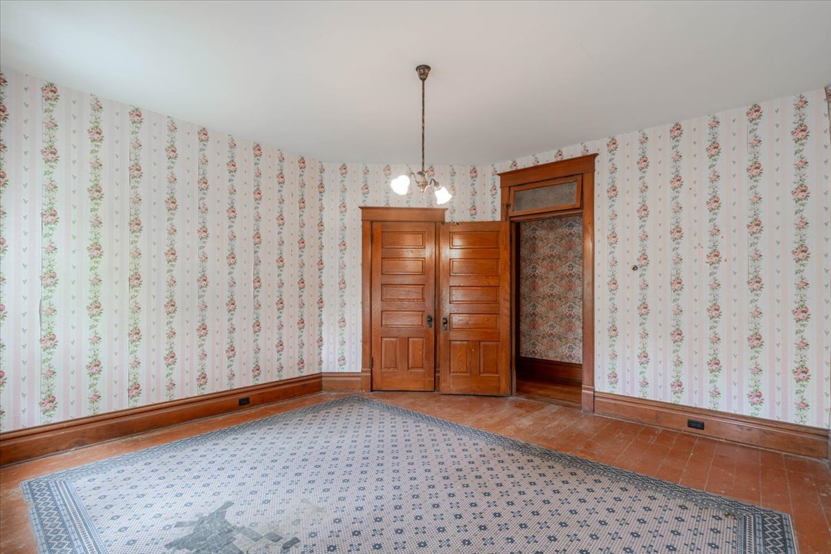 425 Mason Street, Chenoa, IL 61726
