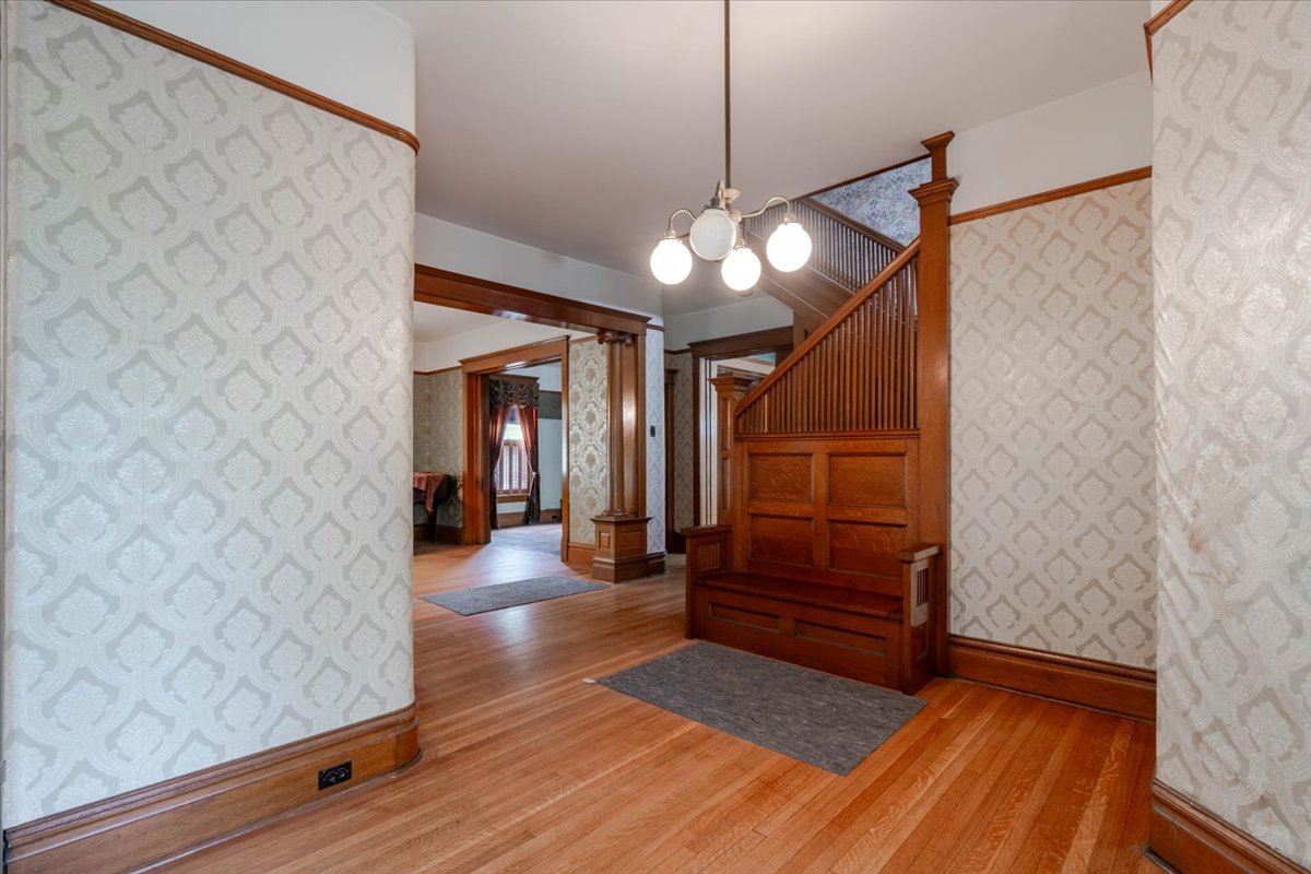425 Mason Street, Chenoa, IL 61726
