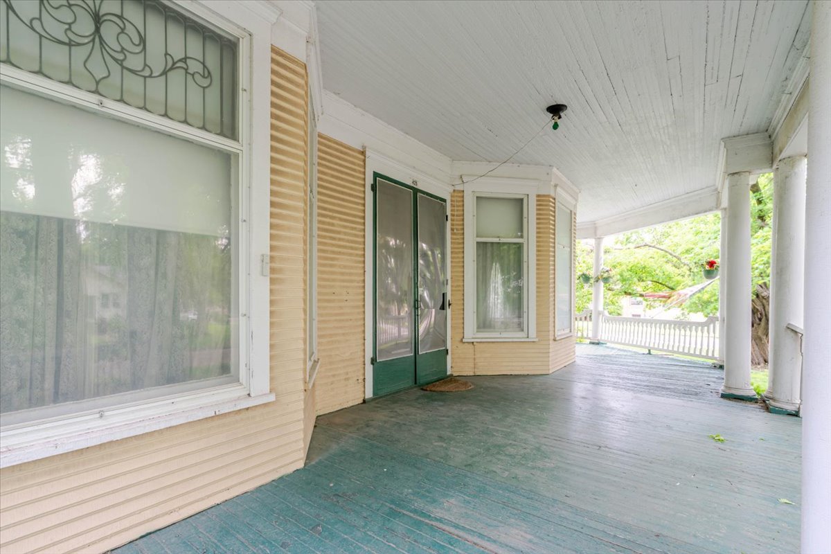 425 Mason Street, Chenoa, IL 61726