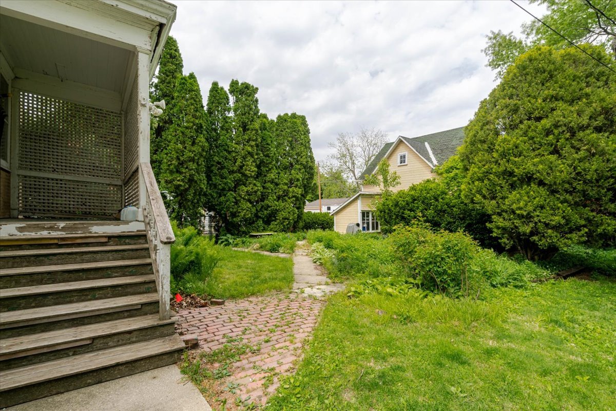 425 Mason Street, Chenoa, IL 61726