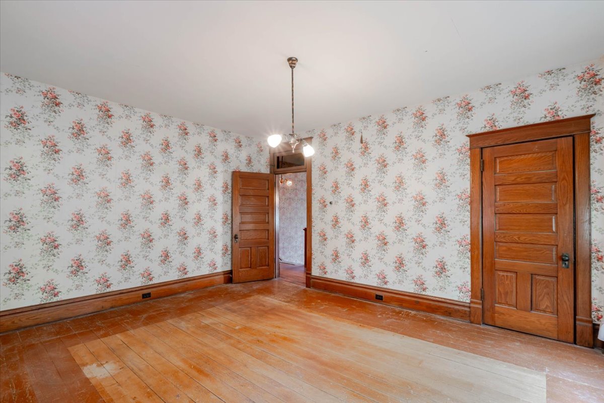 425 Mason Street, Chenoa, IL 61726