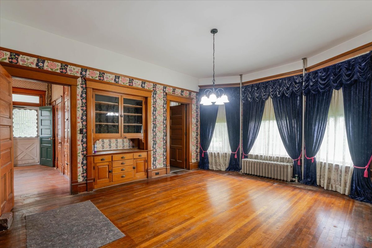425 Mason Street, Chenoa, IL 61726