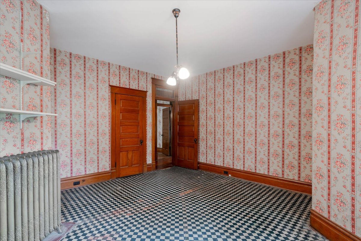 425 Mason Street, Chenoa, IL 61726
