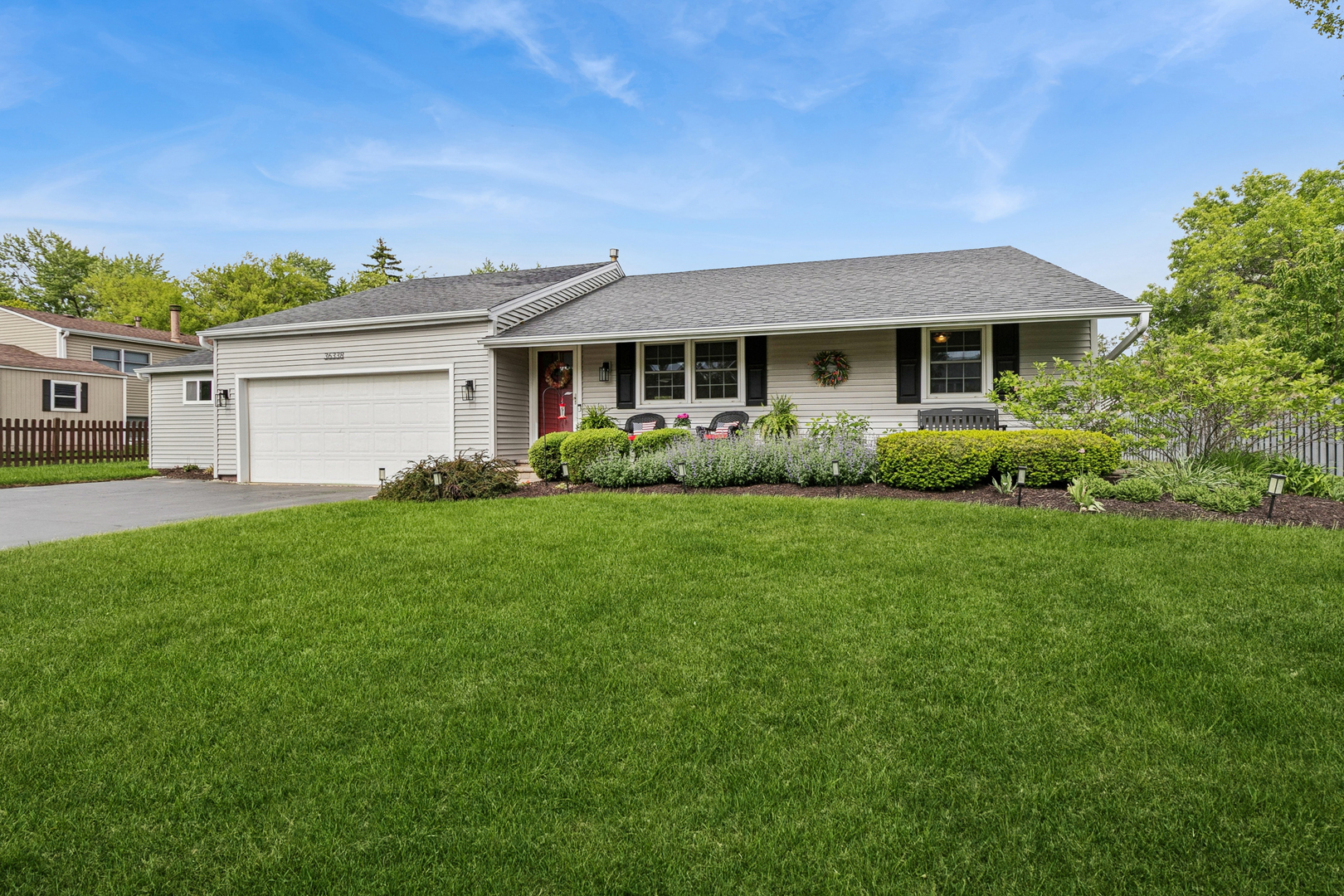 36338 N Douglas Terrace, Gurnee, IL 60031
