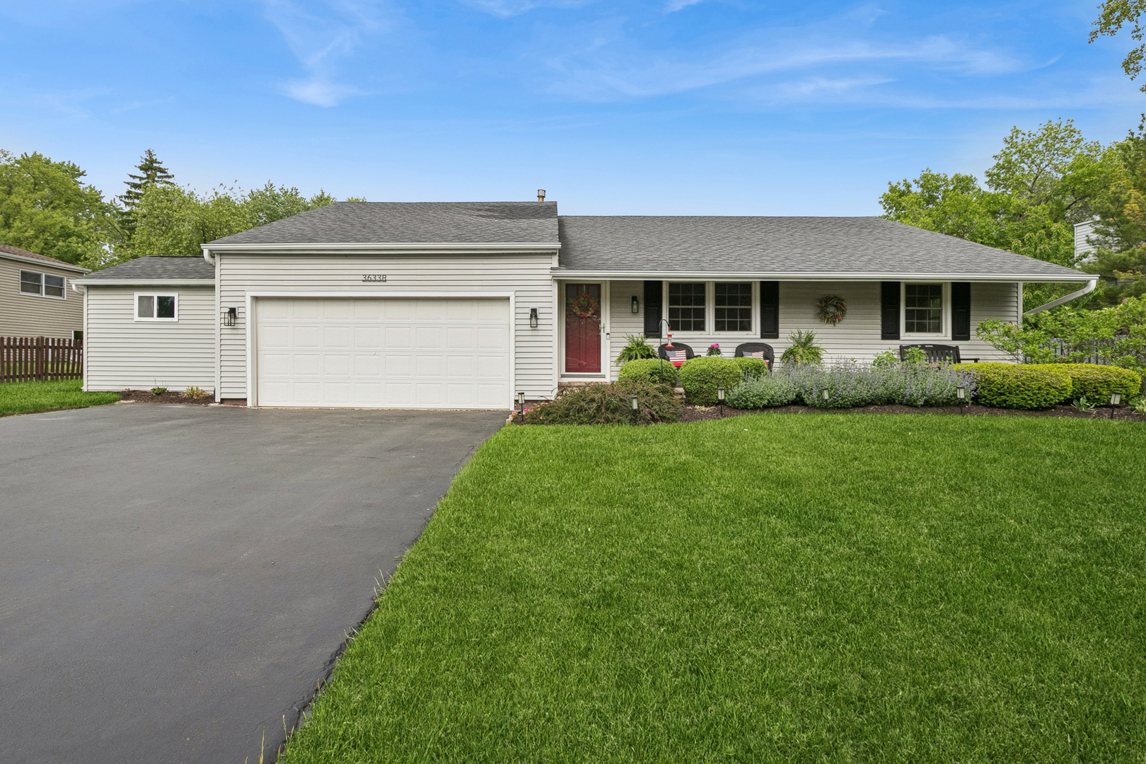 36338 N Douglas Terrace, Gurnee, IL 60031