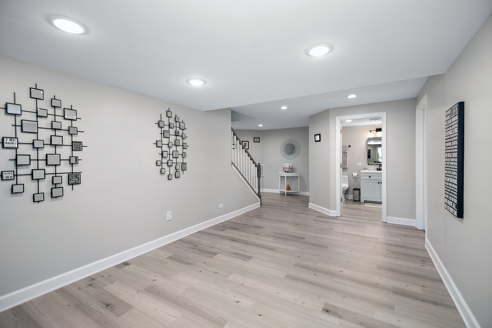20432 Fallingwater Circle, Frankfort, IL 60423