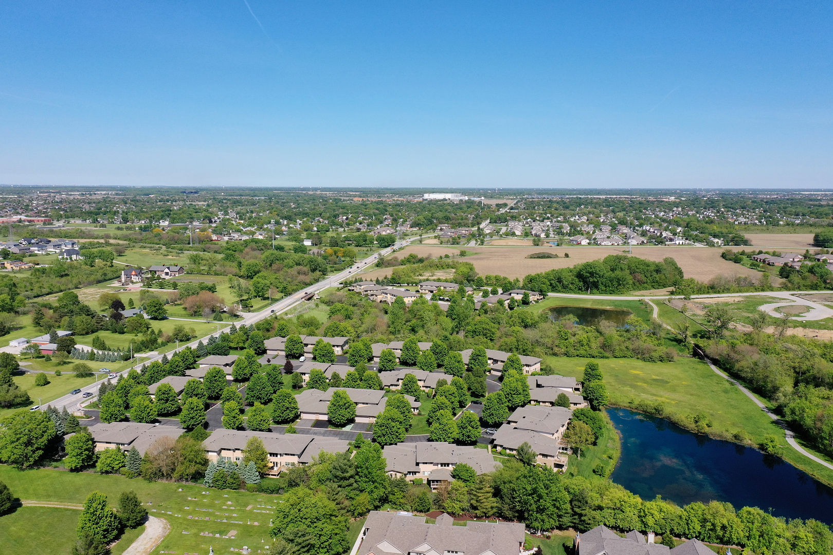20432 Fallingwater Circle, Frankfort, IL 60423