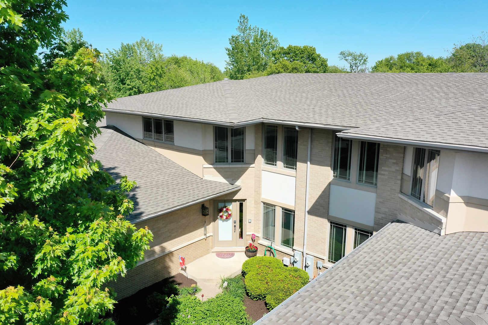 20432 Fallingwater Circle, Frankfort, IL 60423