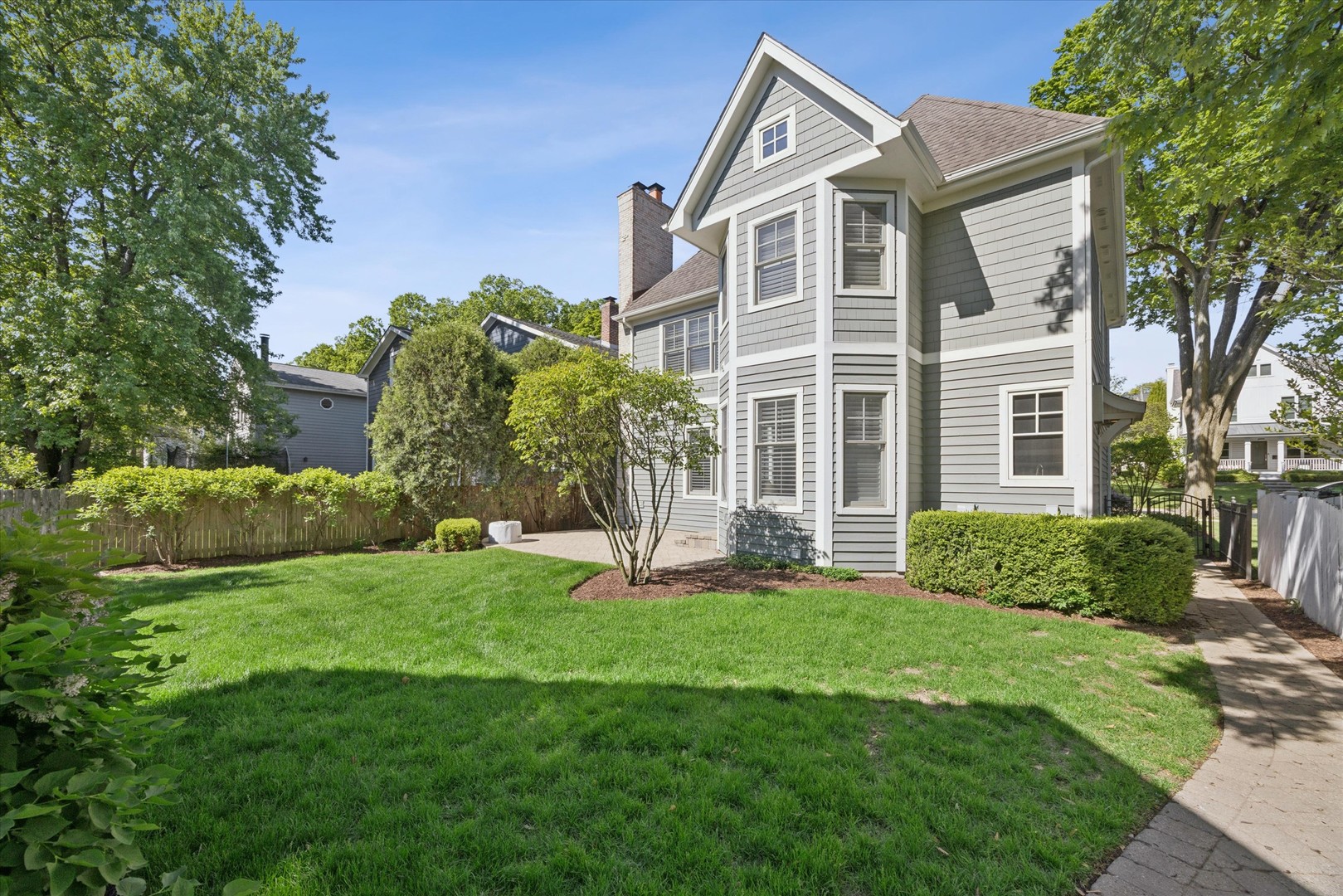 7 S Quincy Street, Hinsdale, IL 60521