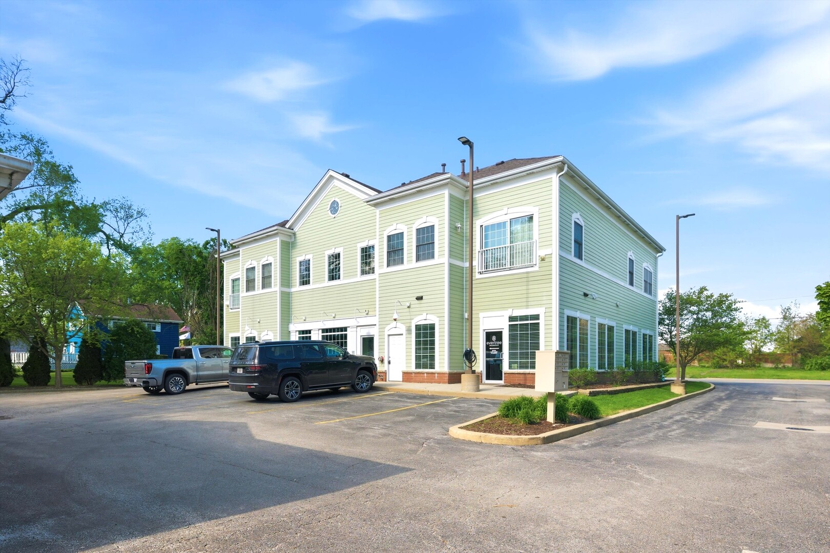 219 N White Street, Frankfort, IL 60423