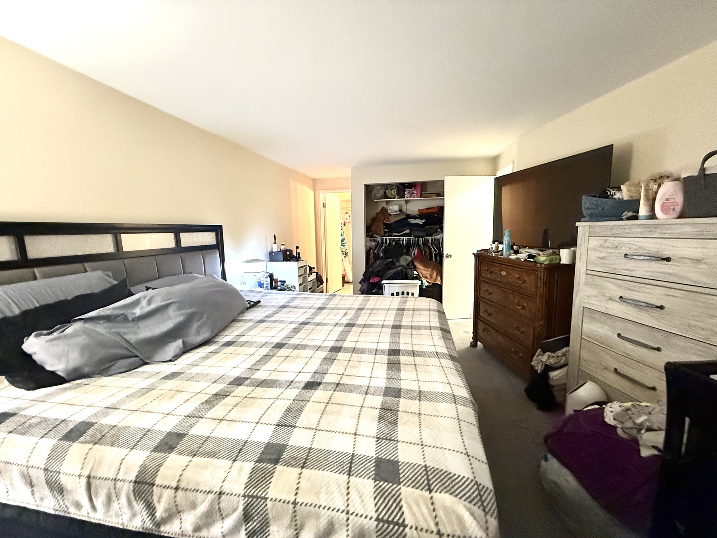 3900 W 95th Street #305, Evergreen Park, IL 60805