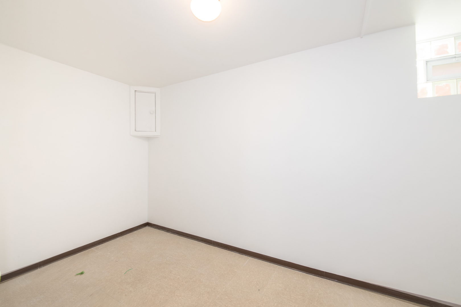 4846 W Foster Avenue, Chicago, IL 60630