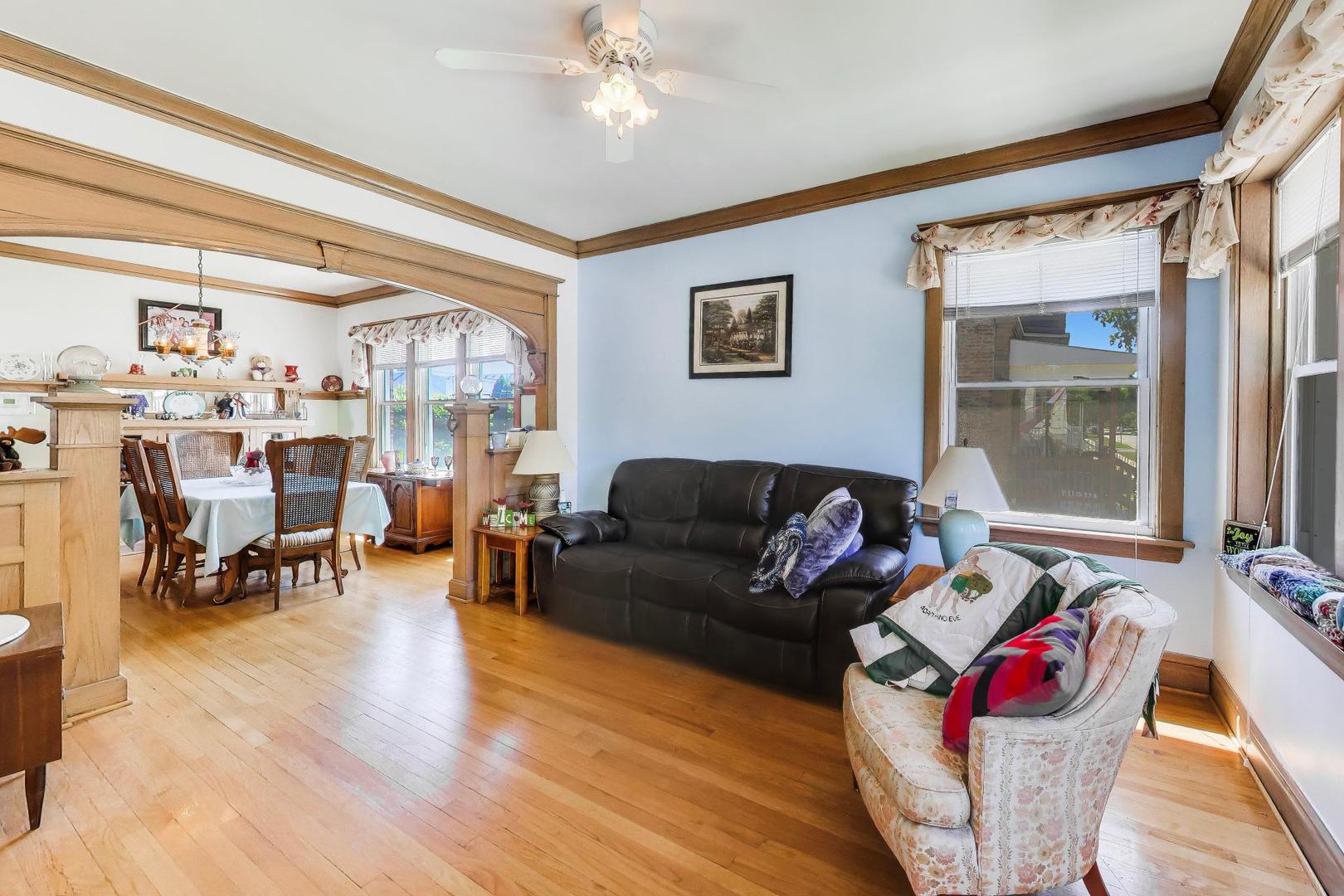 1331 Wesley Avenue, Berwyn, IL 60402