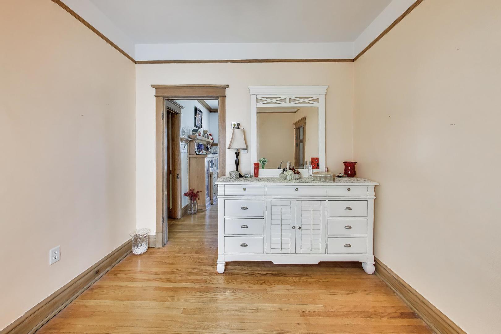 1331 Wesley Avenue, Berwyn, IL 60402
